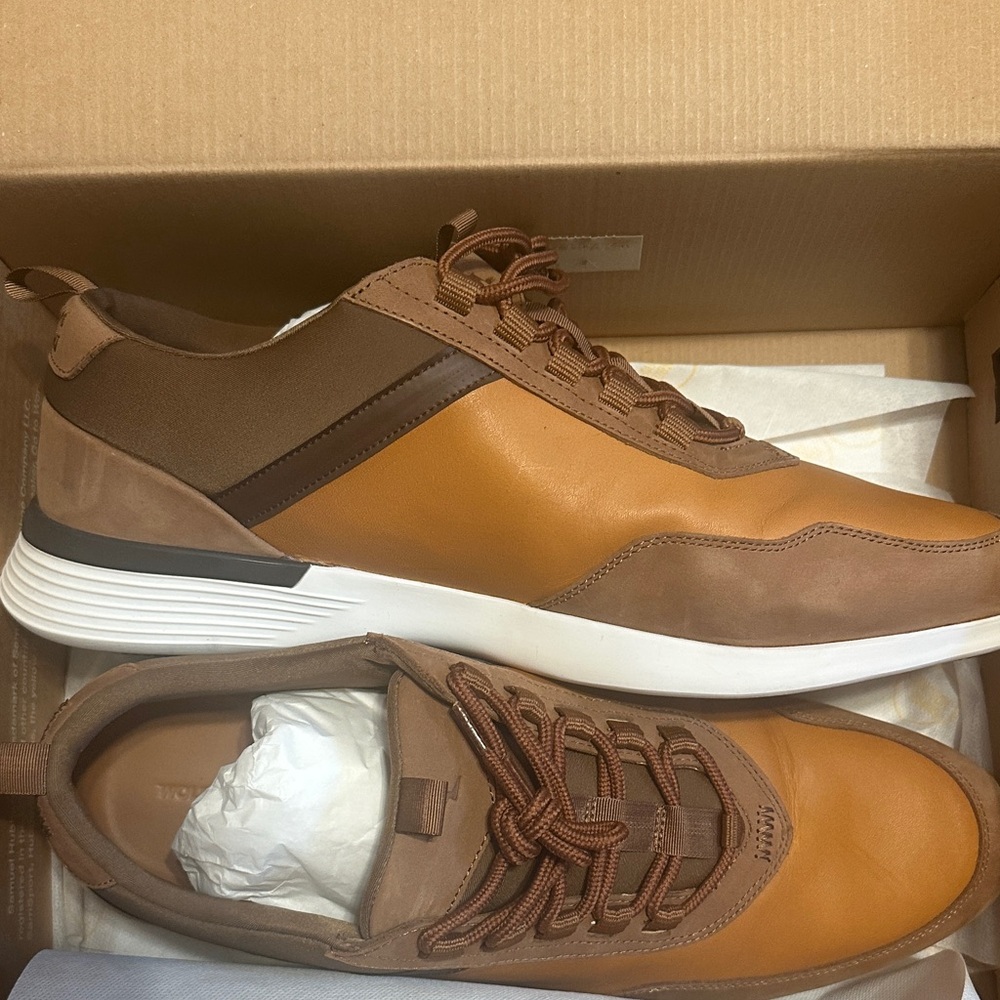 NIB Men's Featherlight Fast Cognac Leather Shoes - Picture 3 of 3